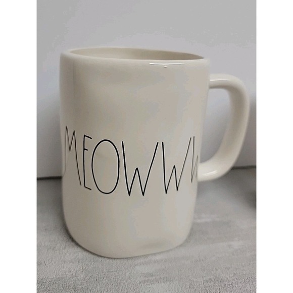 NWOB Rae Dunn PURR MEOWWW Coffee Mugs Set Of 2 20 Ounce Ceramic Dishwasher Safe - Picture 2 of 9